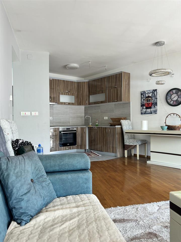 A well-furnished three-room apartment for rent.