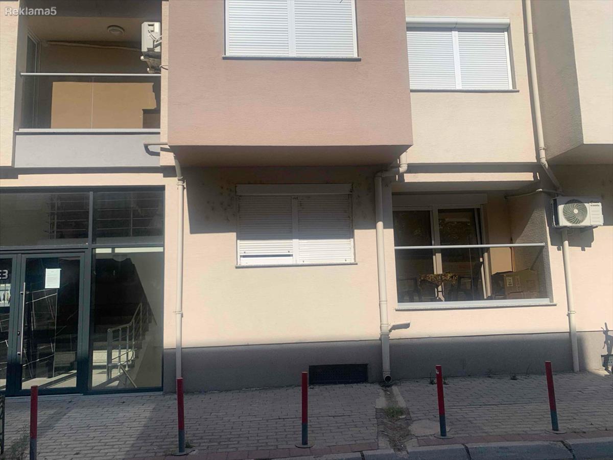 I am selling a new apartment in Centar-Crven krs (Immediately ready to move in)