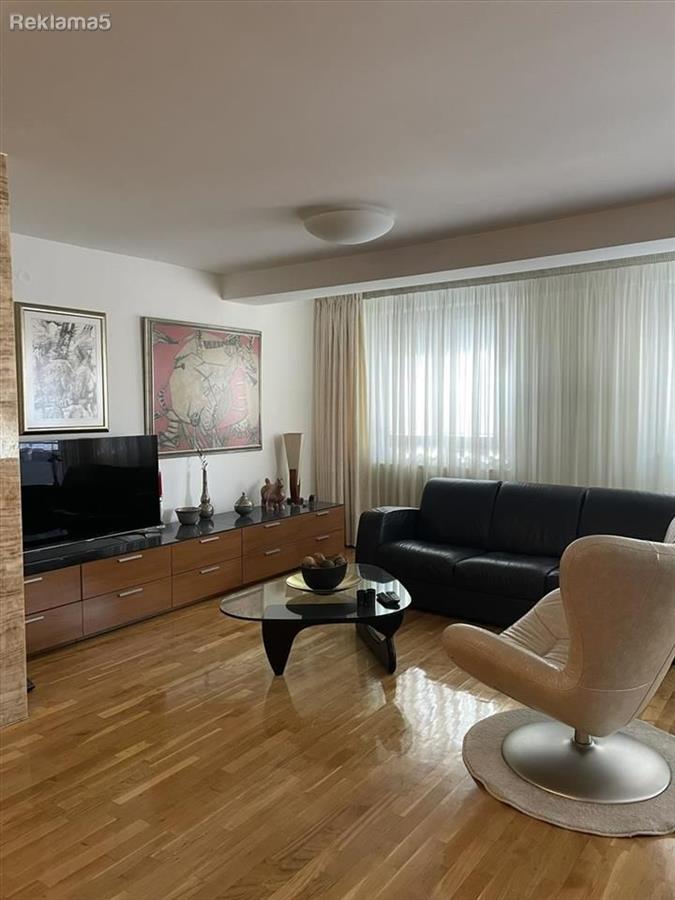 FOR SALE FOUR-ROOM APARTMENT IN DEBAR NEIGHBORHOOD - NEAR SILBO