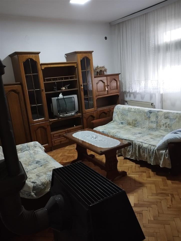 Se izdava stan vo Blok na Lamelite