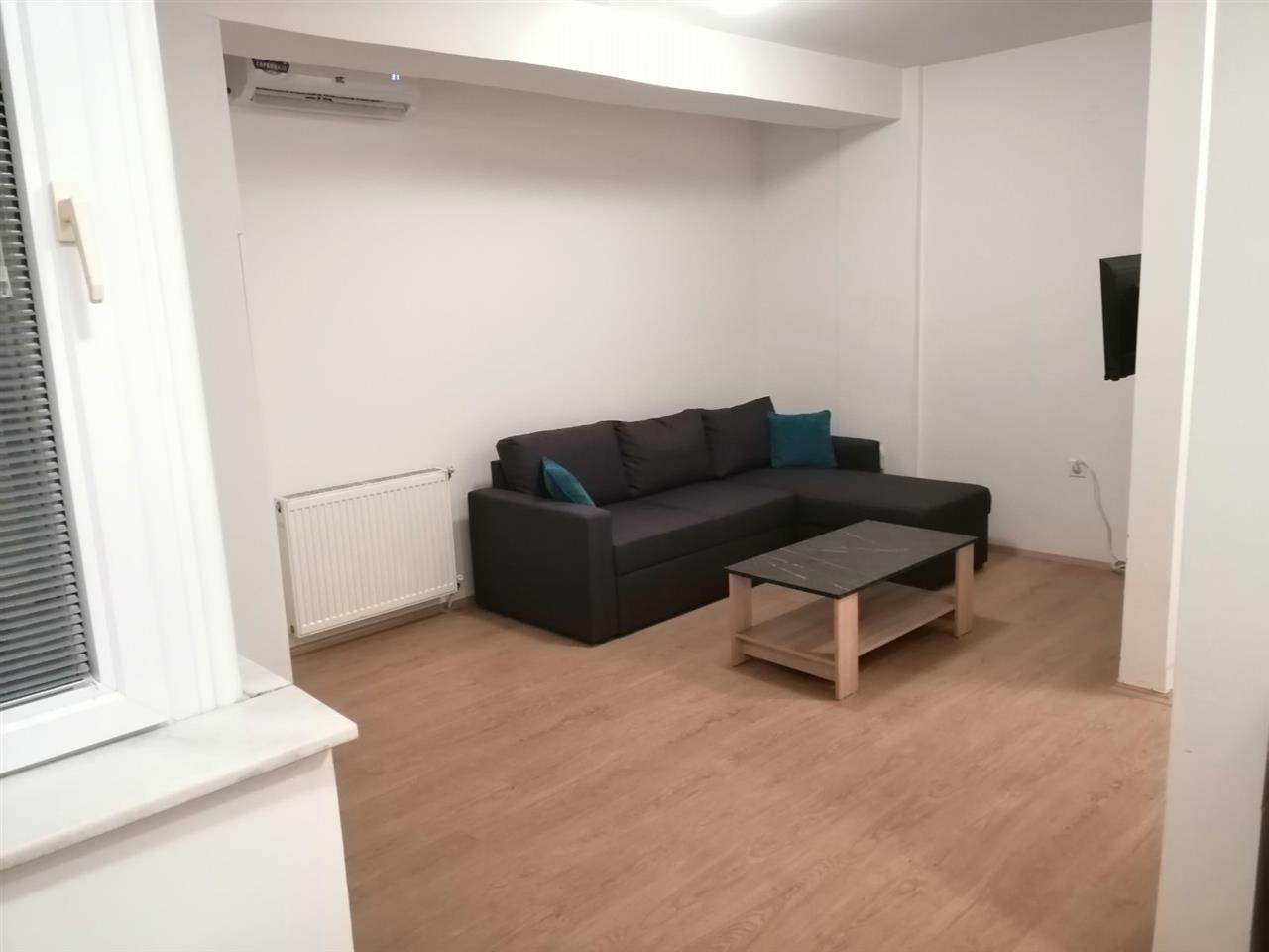 SE IZDAVA garsonjera vo blizina na Ramstor -Centar