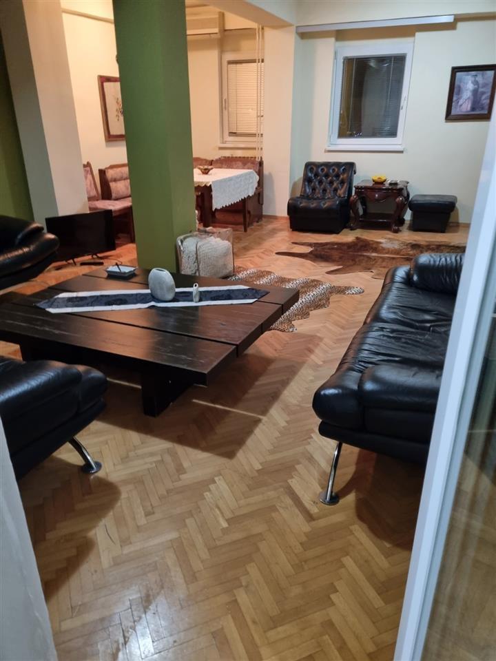 Se izdava stan 101m2,3spalni,K.voda