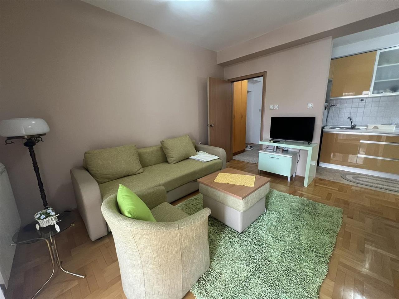 Garsonjera 35m2 Centar Univerzalna