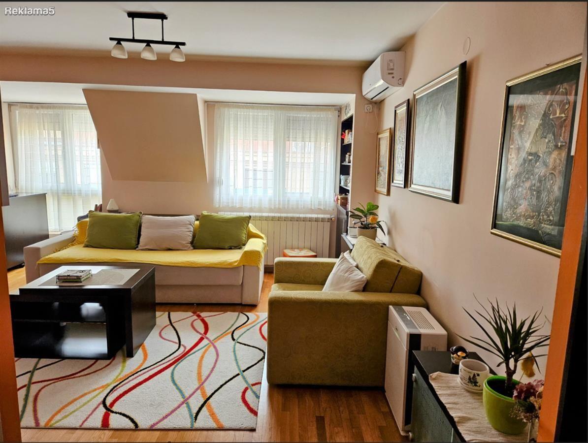 FURNISHED STUDIO APARTMENT FOR SALE IN DEBAR NEIGHBORHOOD