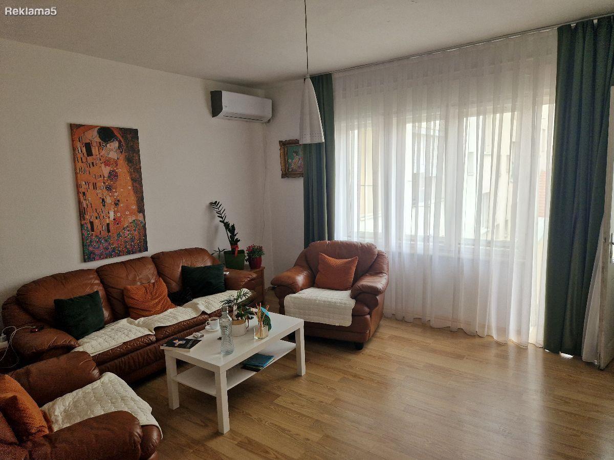 FOR SALE THREE-ROOM 65M2 APARTMENT IN THE CENTER