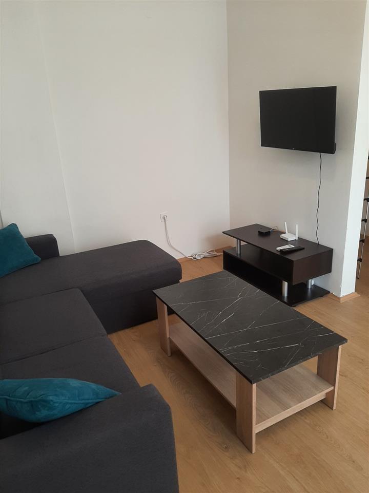 Se izdava namestena garsonjera od 29m2 vo Centar