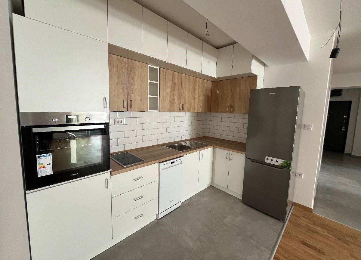 Iznajmuvame stan 65m2 vo Porta Vlae - Gjorche
