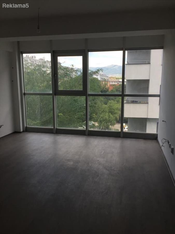 SAVIĆ IS SELLING AN APARTMENT IN KARPOSH