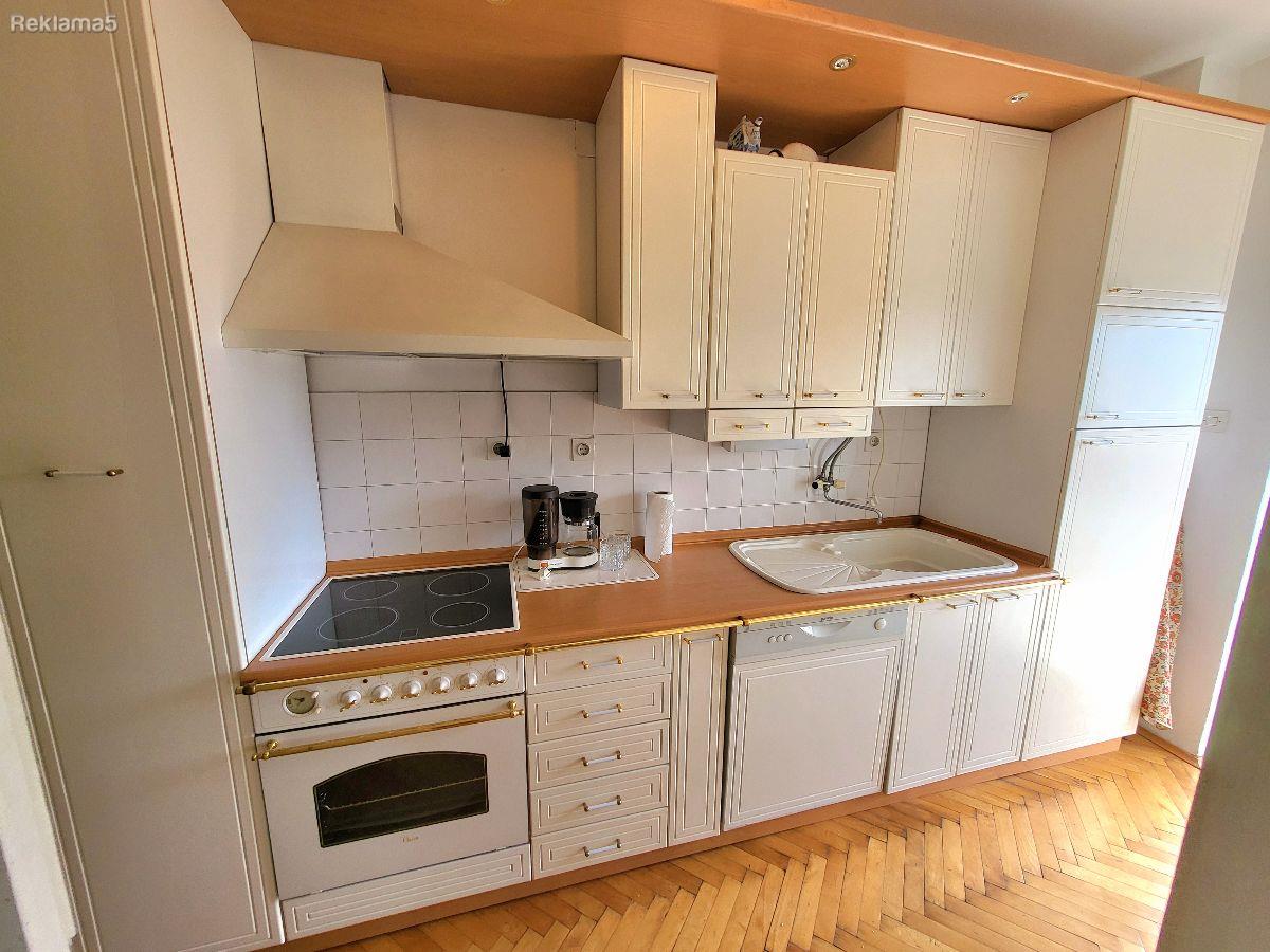 STAN 86M2 SO ODLICEN POGLED I RASPORED VO CHAIR