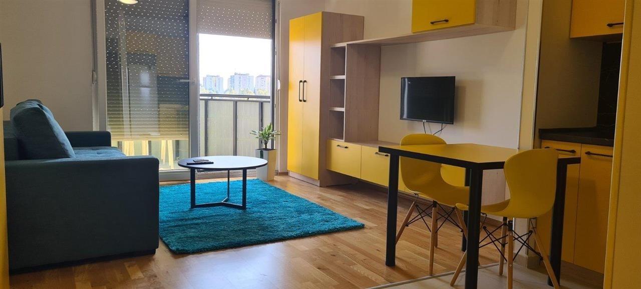 Se iznajmuva garsoniera vo blizina na Nova