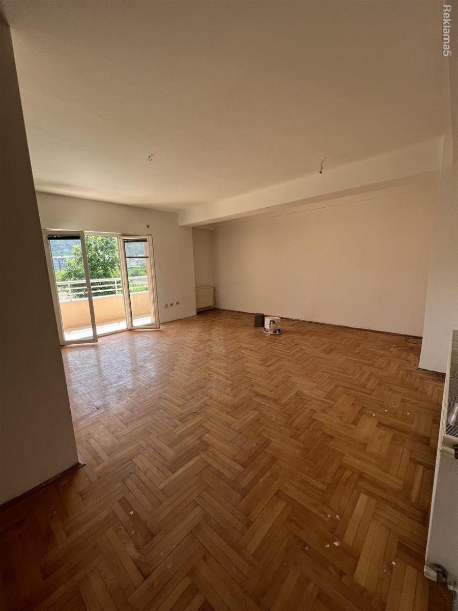 PRODAVAME ODLICEN STAN 75M2 VO PONOVA ZGRADA K.VODA TEHNICKI
