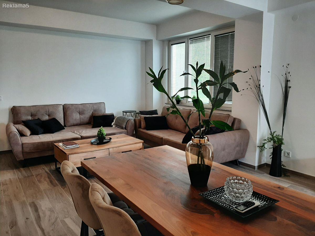 SANRAJS Luksuzen apartman 66 m2 so pogled na ezero