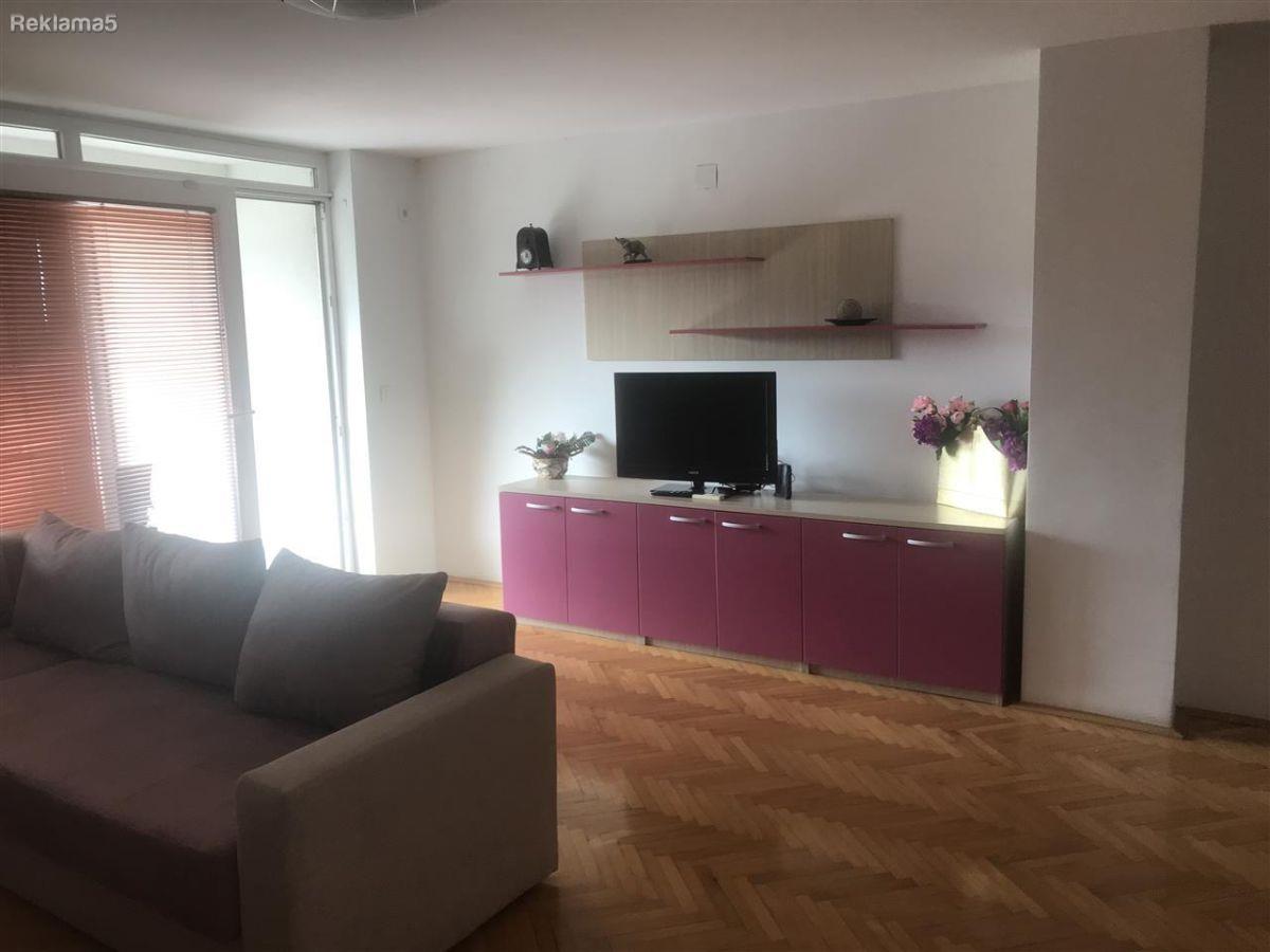 Kamelija Stan vo Raca 88m2,namesten