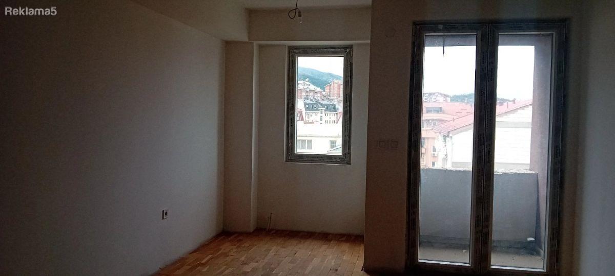 An apartment in the Center is for sale