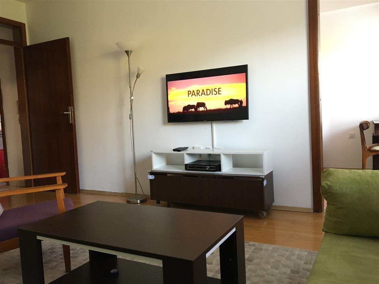 Se izdava stan od 43m2 kaj Mlecen - Taftalidze