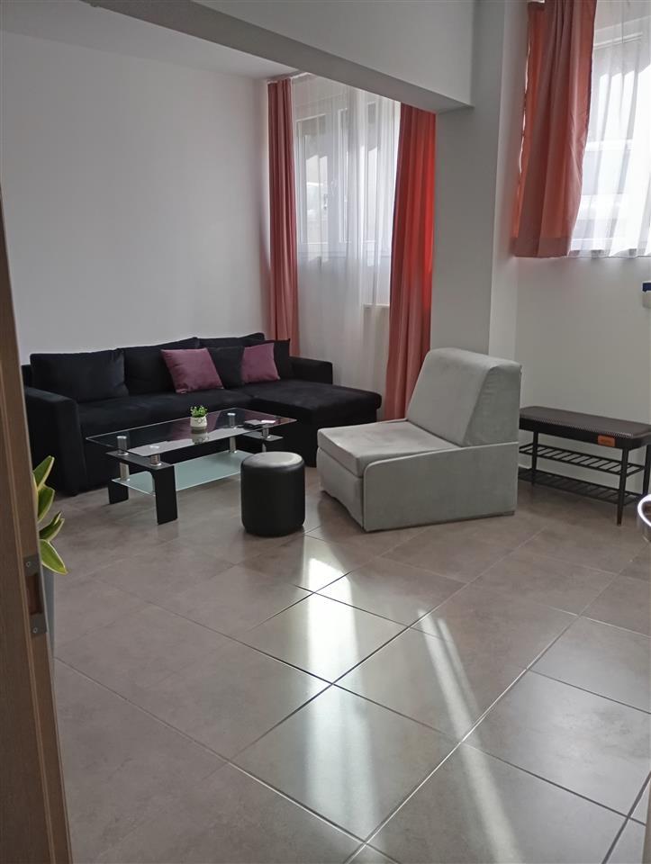 A modern apartment is for rent for a short stay in the center of Thessaloniki