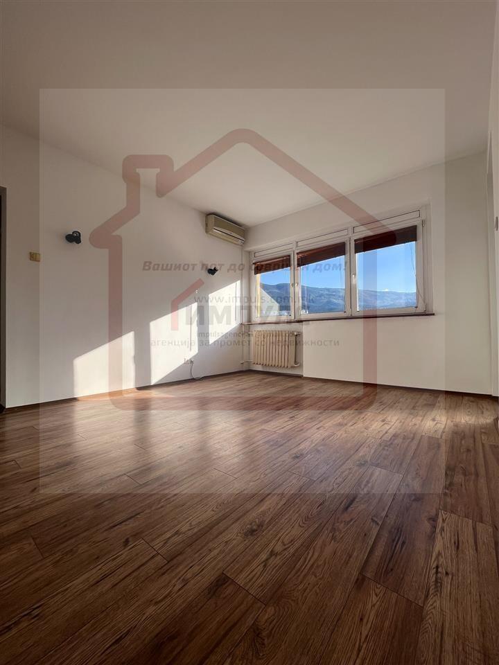 EMPTY THREE-ROOM APARTMENT LOCATED IN TAFTALIJE 1