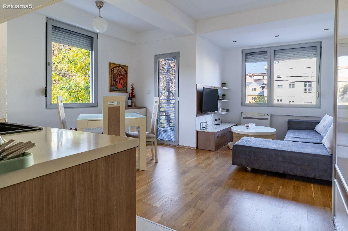 FOR SALE FURNISHED TWO-ROOM 44M2 APARTMENT IN KISELA VODA