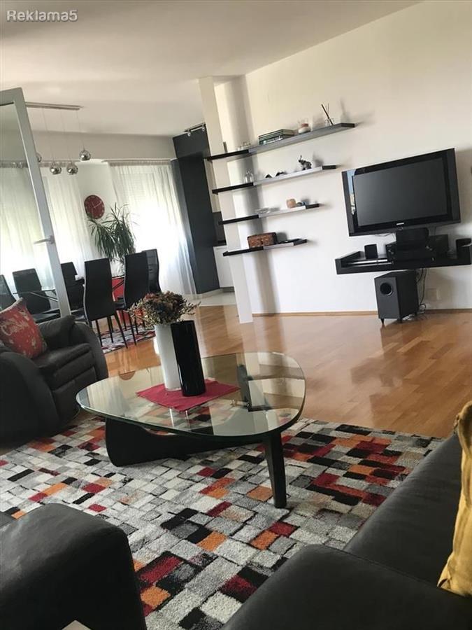 SAVIĆ IS SELLING AN APARTMENT IN THE CENTER
