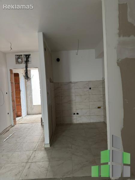 Se prodava 3-sob stan vo gradba-Kisela Voda