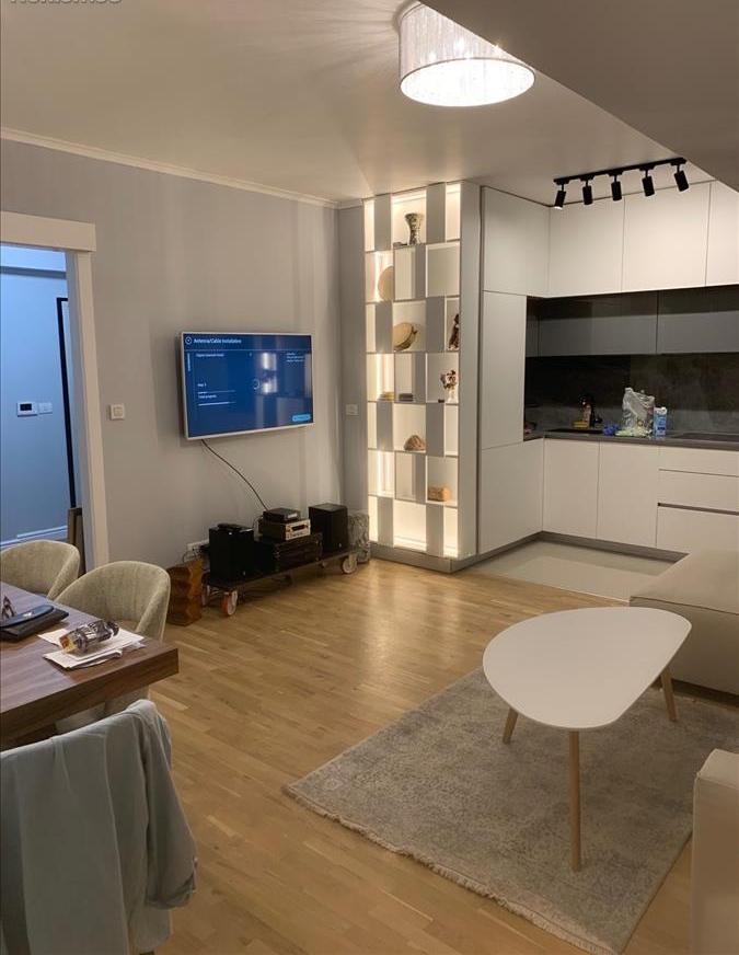 Iznajmuvame stan 84m2 vo Centar - Debar Maalo