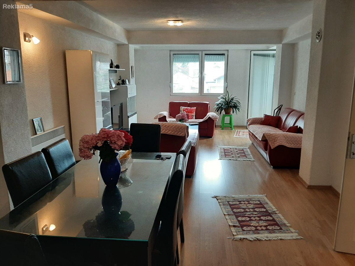 SANRAJS Stan 70 m2 vo centar na ul.Bogomilska odlicen