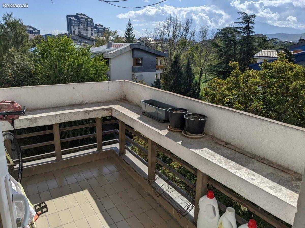 FOR SALE FOUR-ROOM 70M2 APARTMENT IN NOVO LISICHE