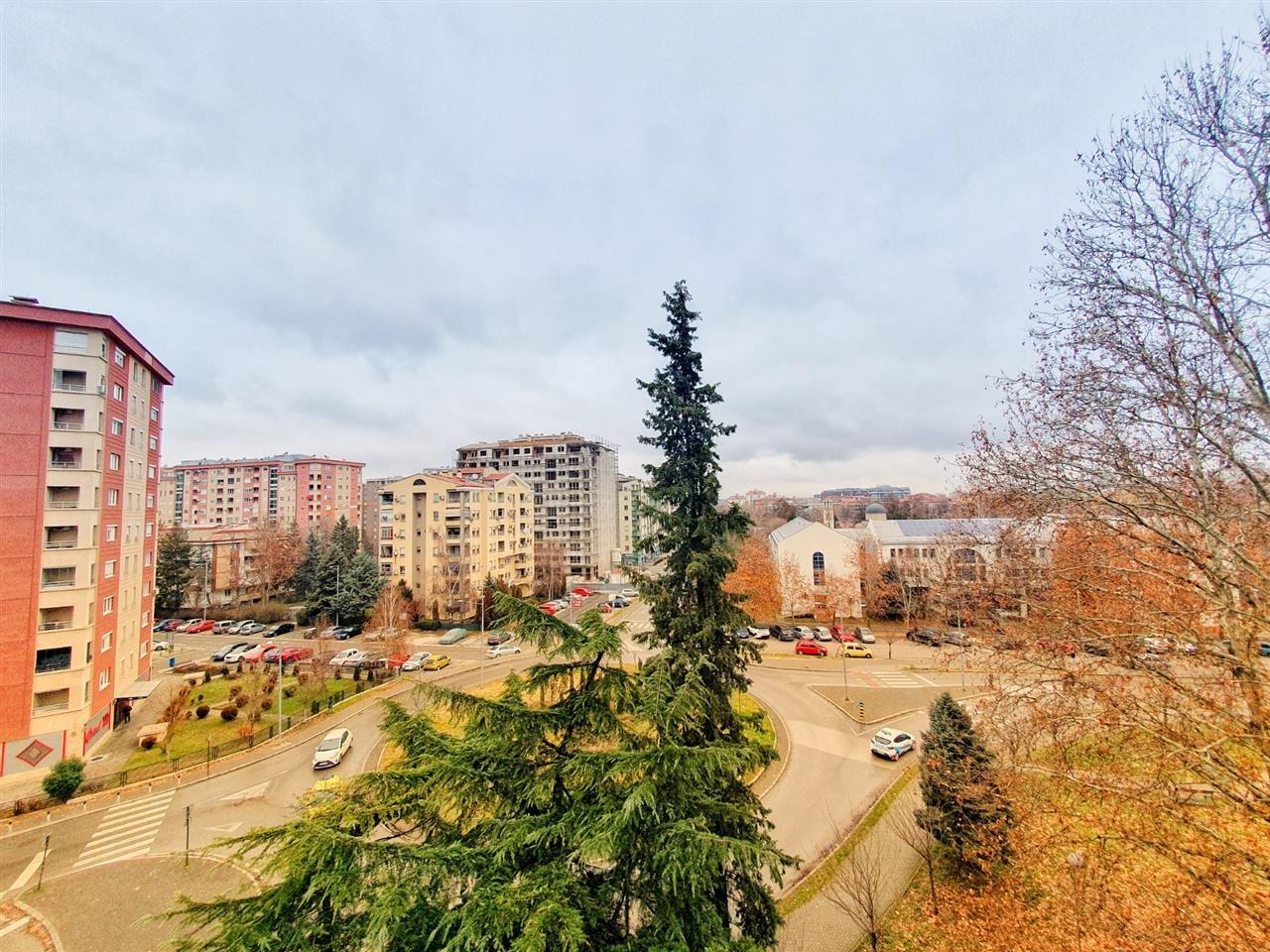 Furnished apartment in Airport 95m2