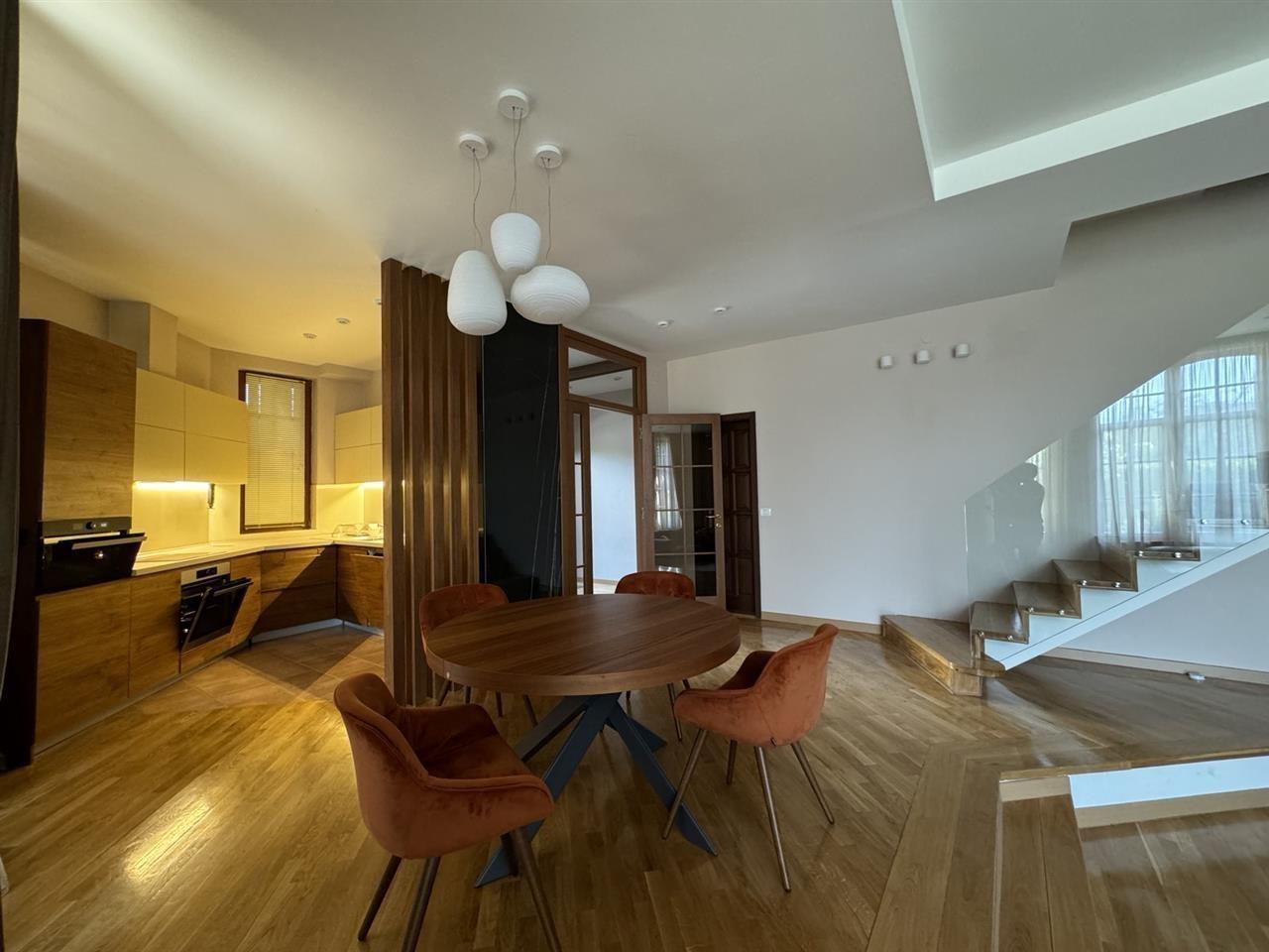 SE IZNAJMUVA 4-SOBEN STAN-DUPLEX VO KARPOSH, ZLOKUKJANI