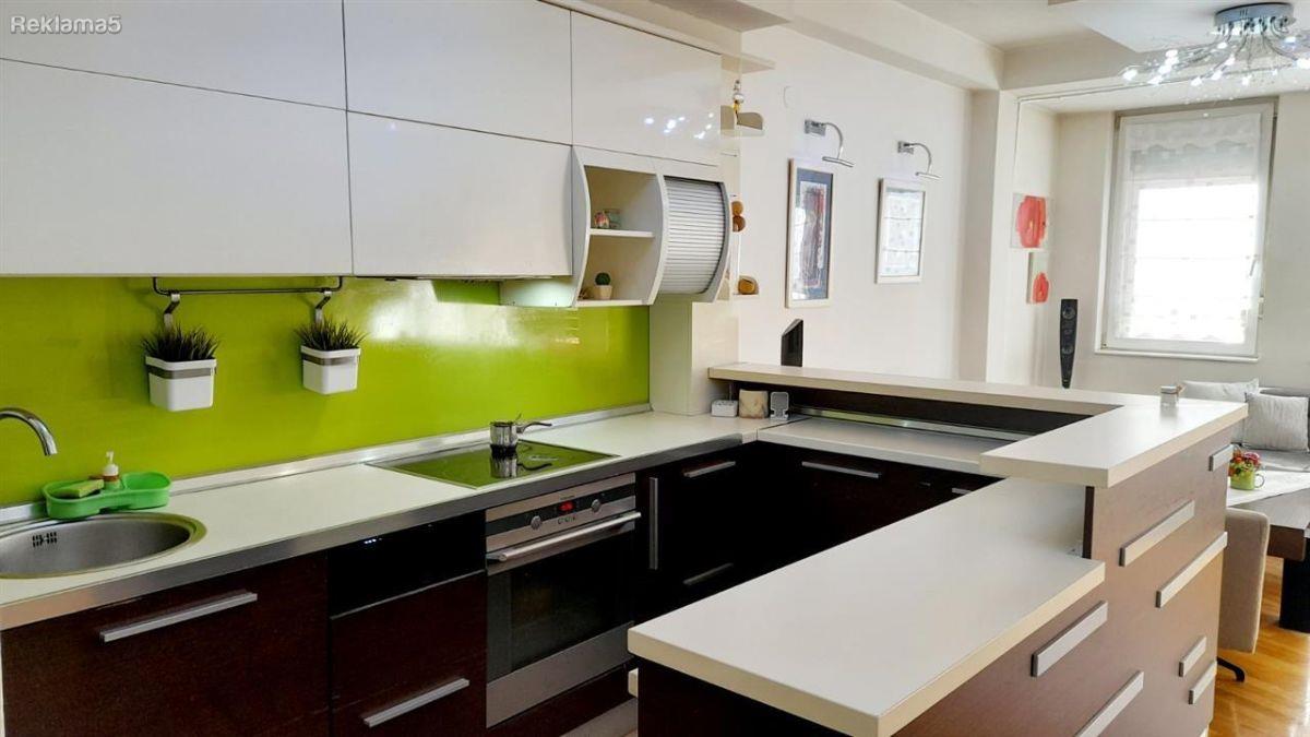 FURNISHED THREE-ROOM 81M2 APARTMENT FOR SALE IN TAFTALIJE - MLEČEN