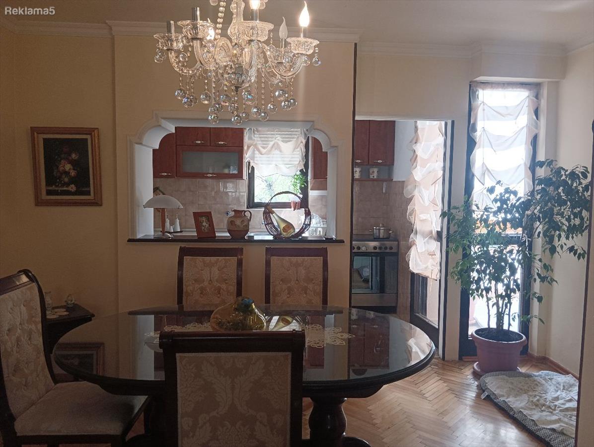 Se prodava stan so 2 spalni sobi na bul.Asnom vo Novo Lisice
