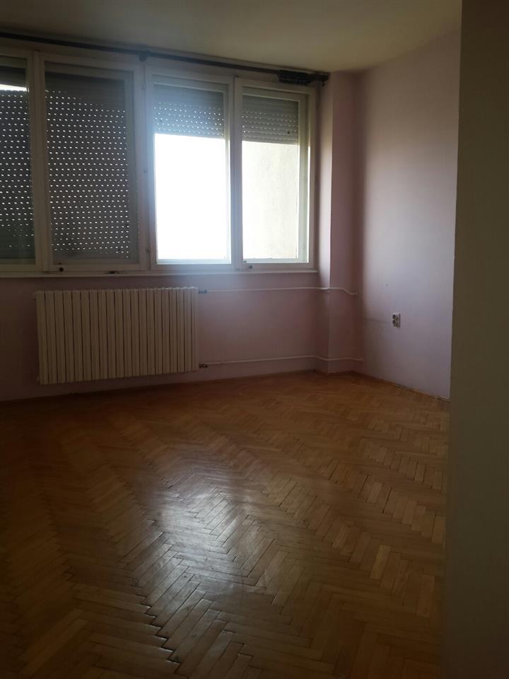 Se izdava prazen stan od 56m2 vo Karposh