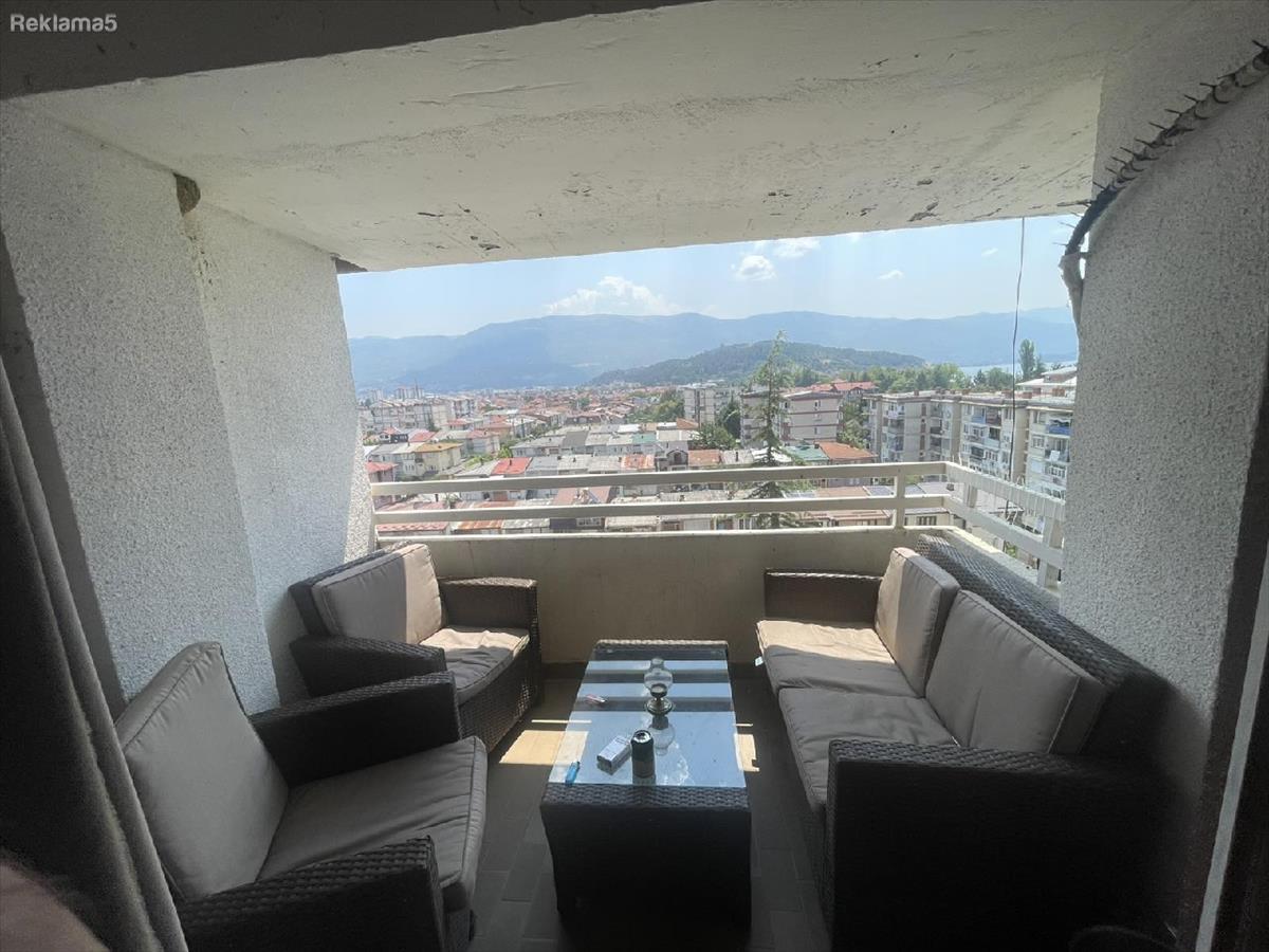 Se prodava super stan vo Ohrid