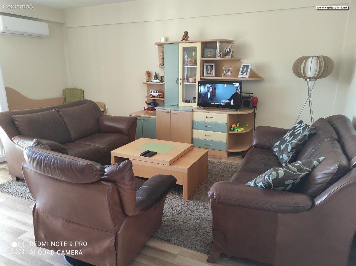 *** Capital *** Three-room southern apartment on Turistica 70 sq.m