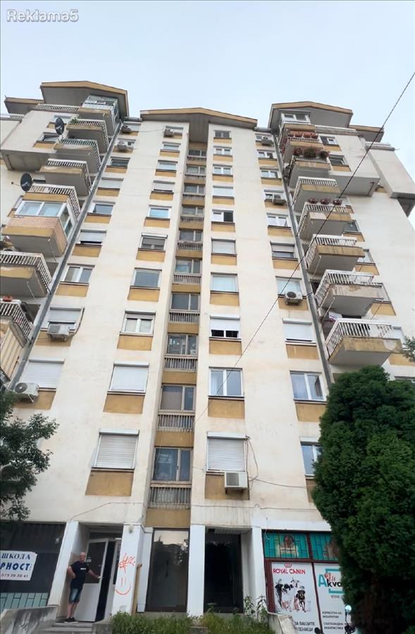 Prodavam stan 73 m/2 vo Karposh 4