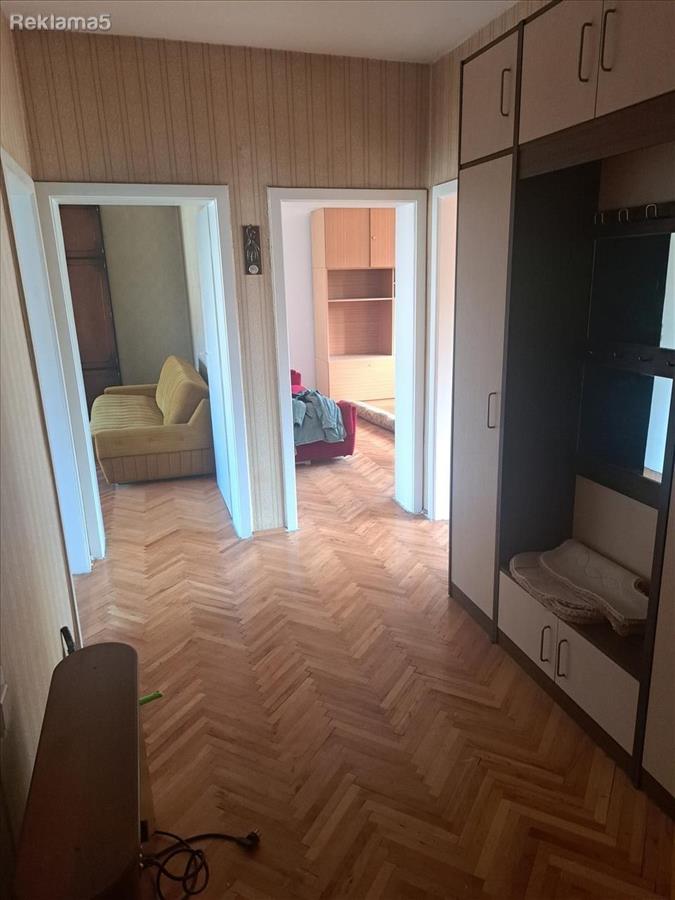 Se prodava stan 82m2 vo Crnice