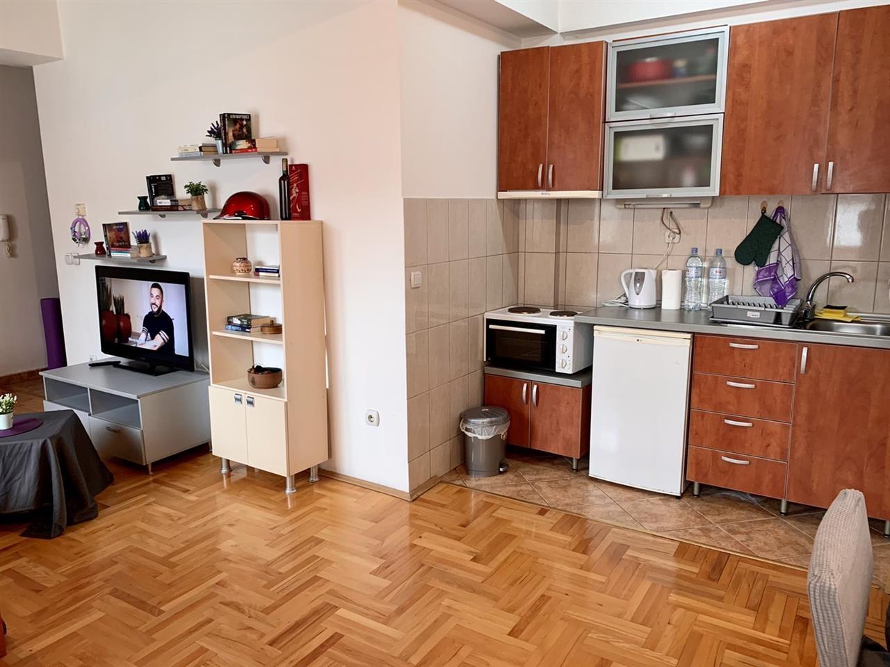 Studio apartment near the State Hospital