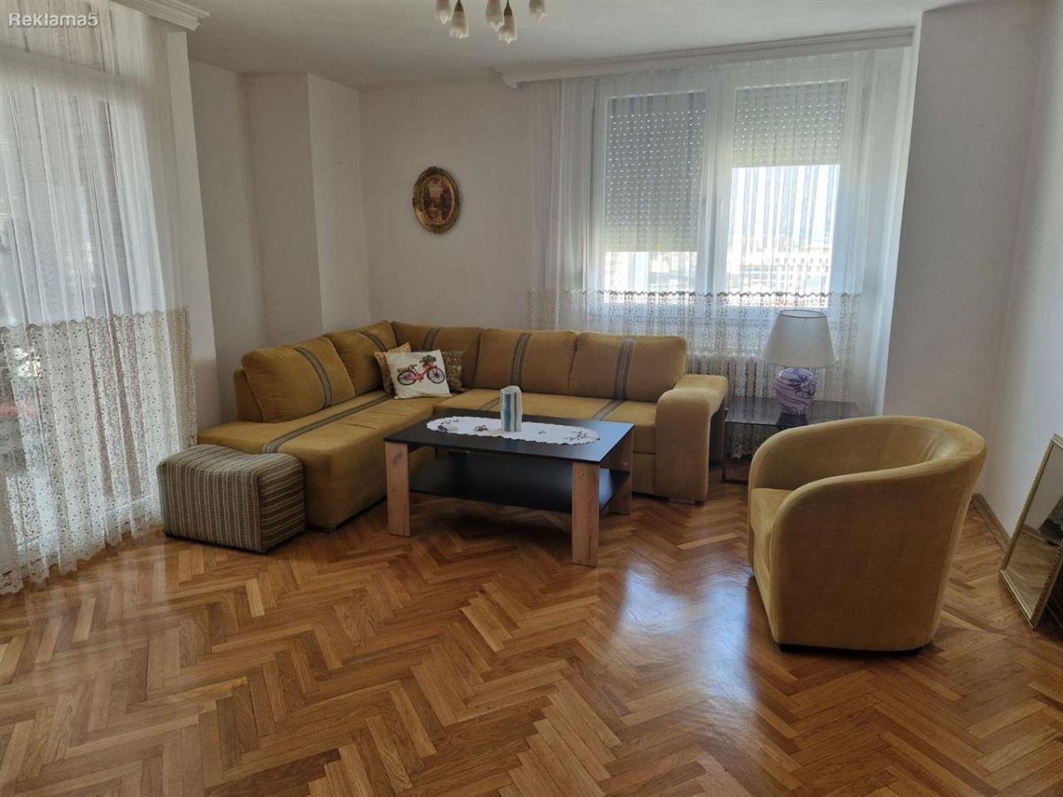 SAVIĆ IS SELLING AN APARTMENT IN THE CENTER