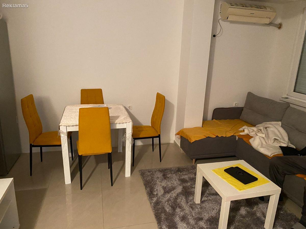Se prodava stan 48m2 so dve spalni vo Kozle
