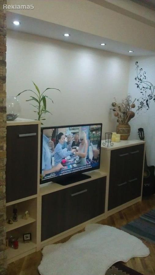 Se prodava stan vo Karpos 2 , karsi Dramski teatar