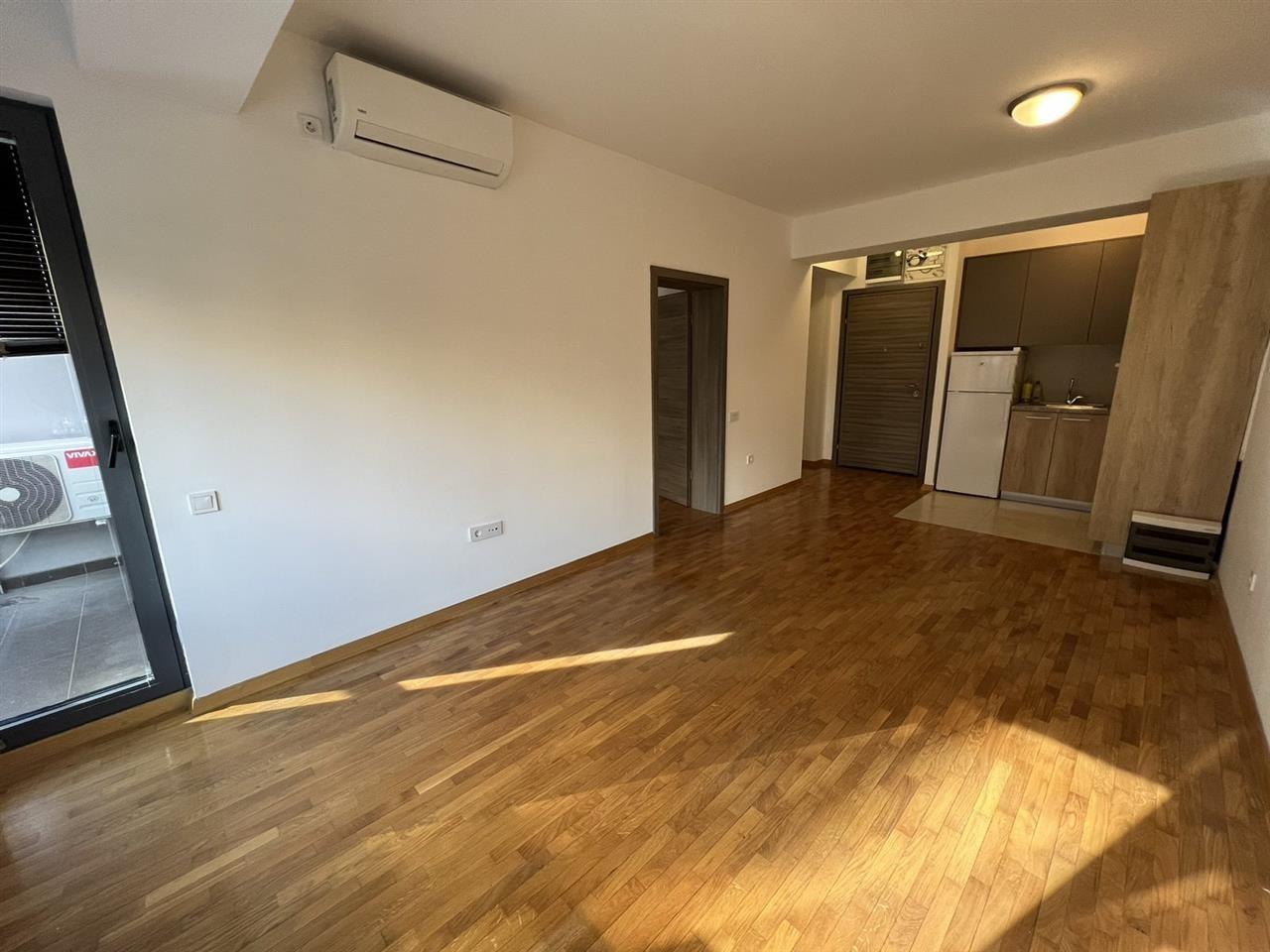 Prazen dvosoben stan 42m2 Debar maalo Vardar Mebel