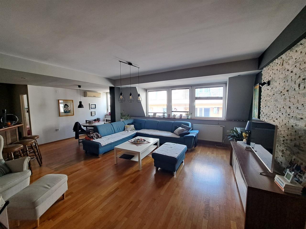 FOR RENT 3-ROOM APARTMENT 104M2 IN THE CENTER