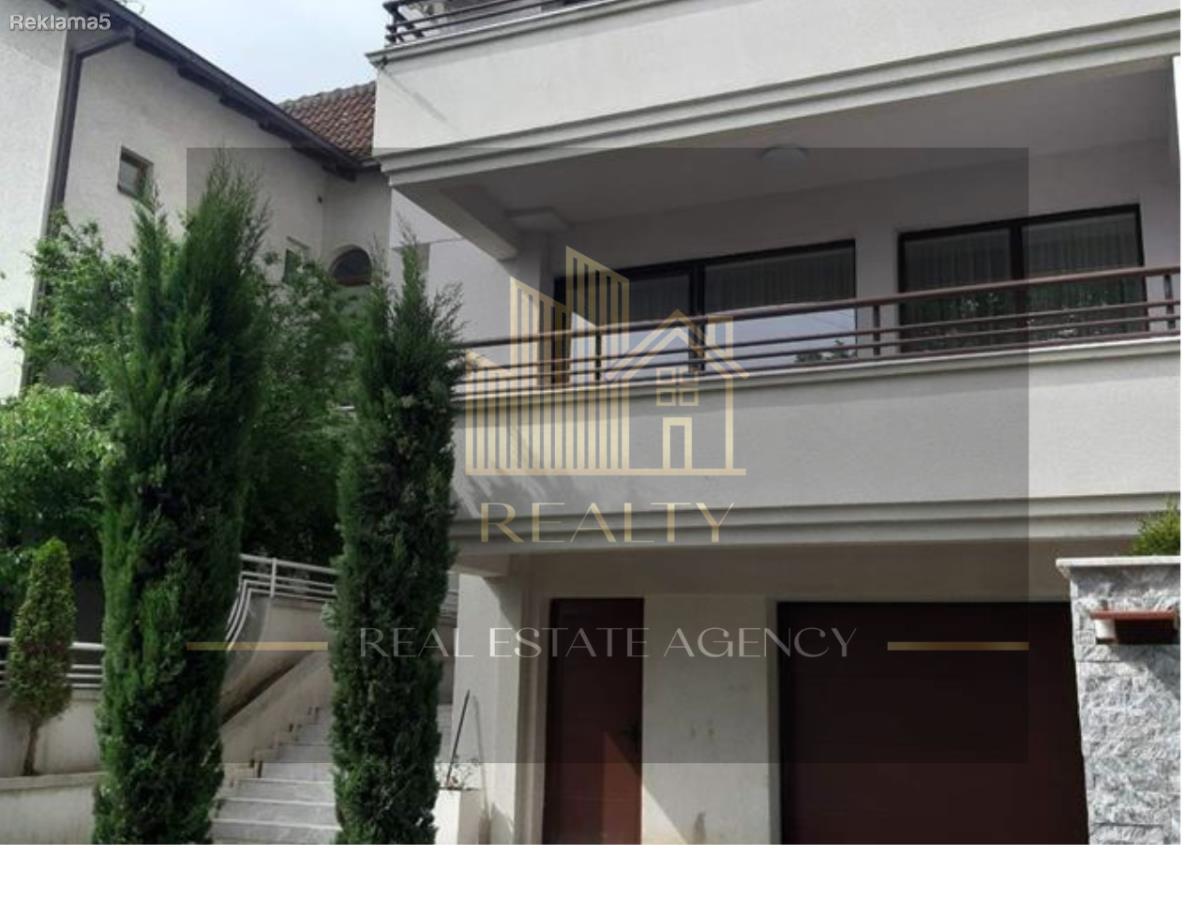 Realty Agency is selling an apartment in Pržino 217m2