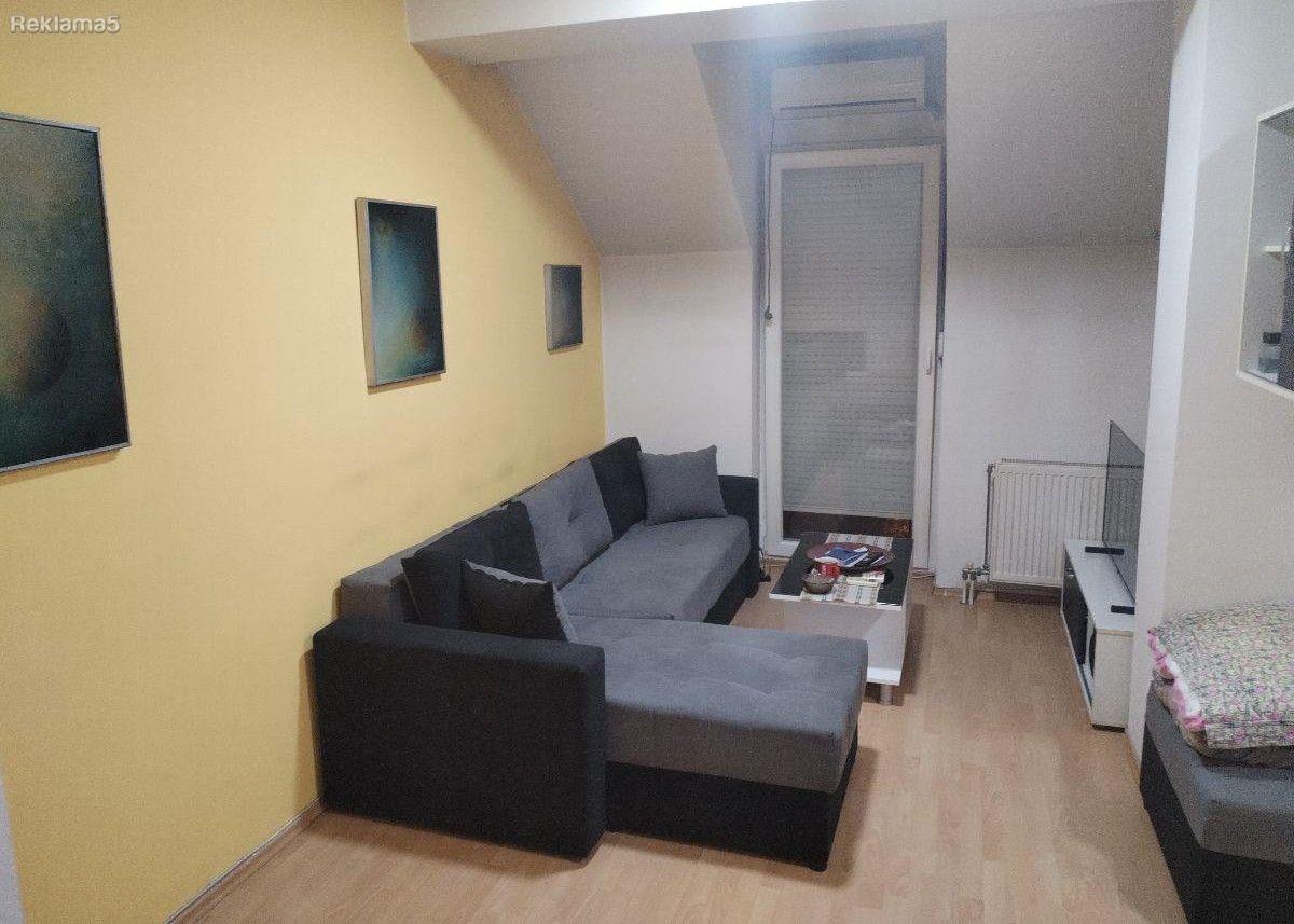 Se prodava namesten stan 34m2 vo Micurin, Aerodrom