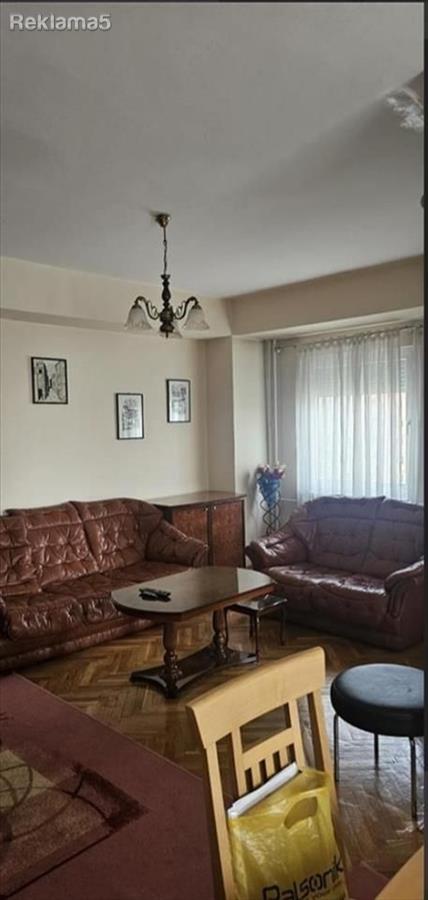 Se prodava polu namesten stan 84m2 vo Aerodrom