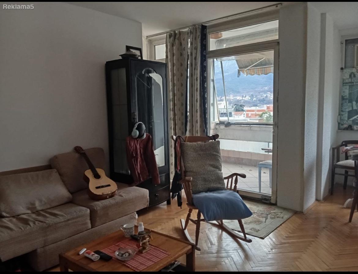 FOR SALE THREE-ROOM 73M2 APARTMENT IN KARPOSH 4 NEAR PALMA