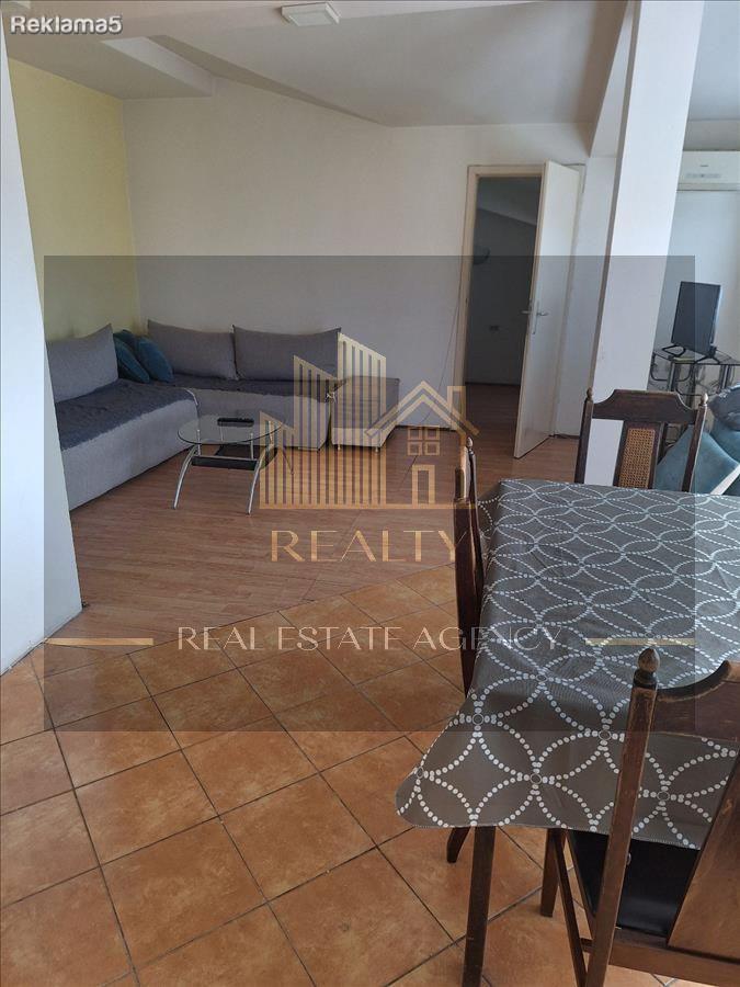 Realty Agency is selling an apartment in Aerodrom, 50m2
