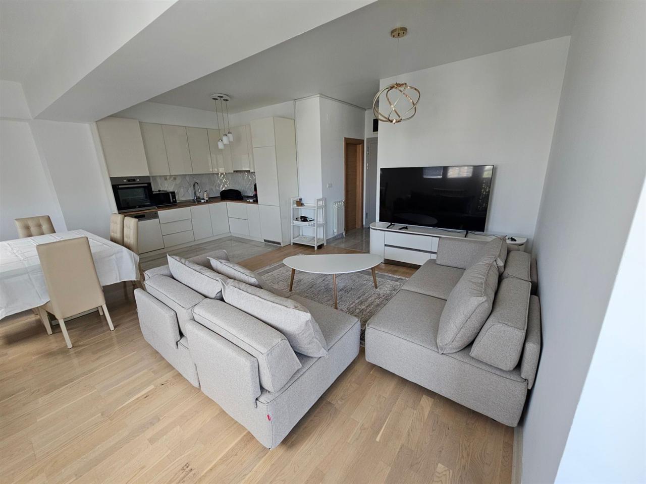 A new four-room apartment is for rent in Karposh