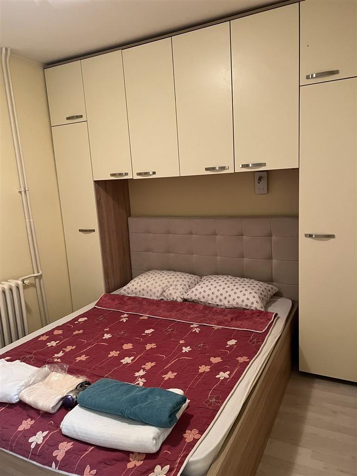 Two-room apartment on the first floor in Karposh 1