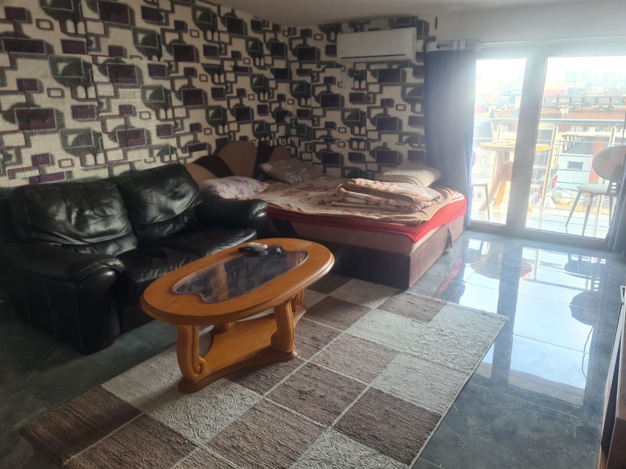 Se izdavaat dve garsonjeri vo Centar